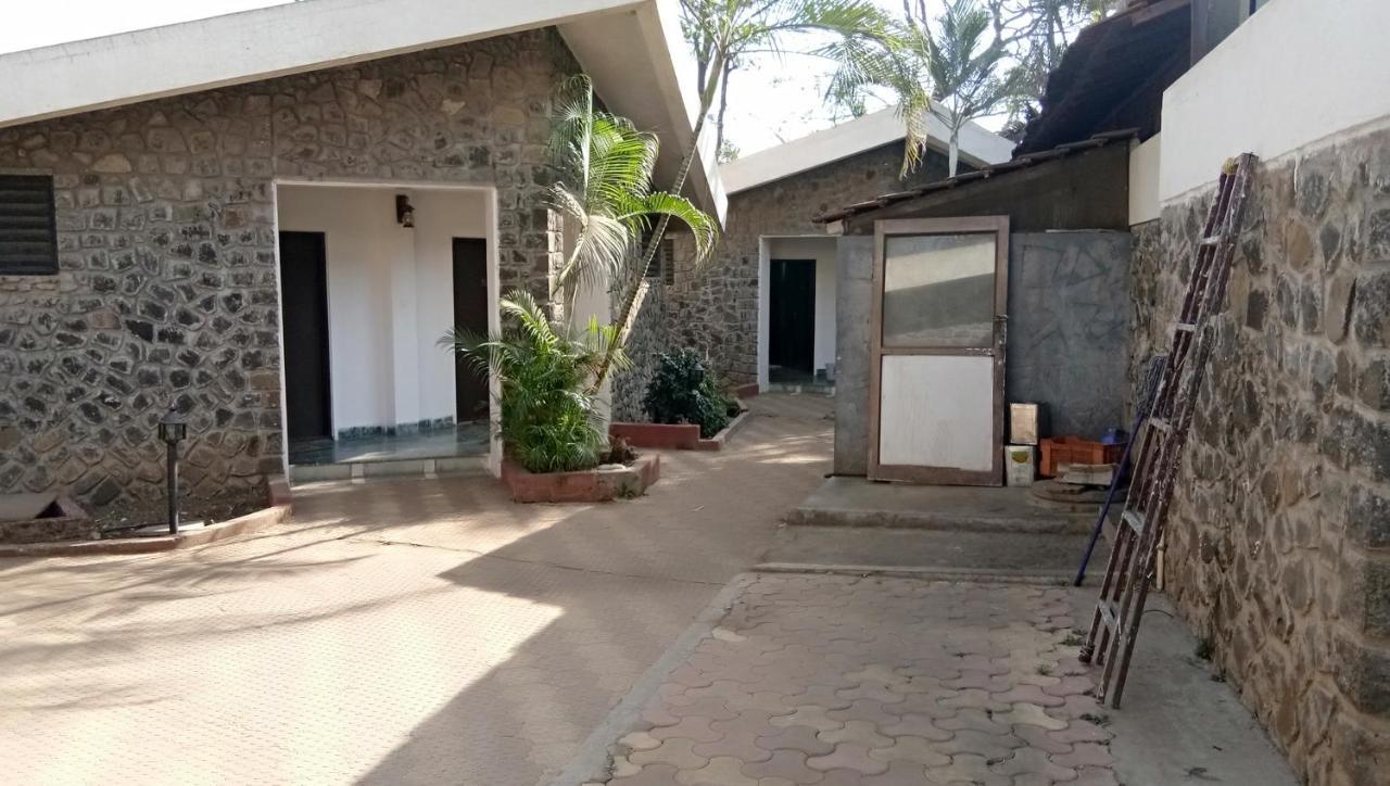 Caves County Resort Malegaon Екстер'єр фото