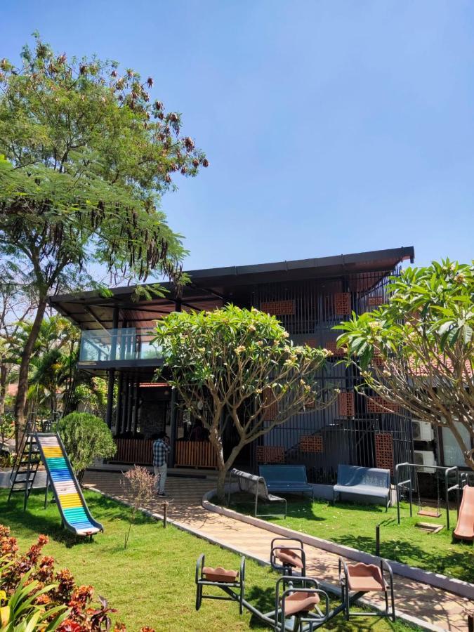 Caves County Resort Malegaon Екстер'єр фото