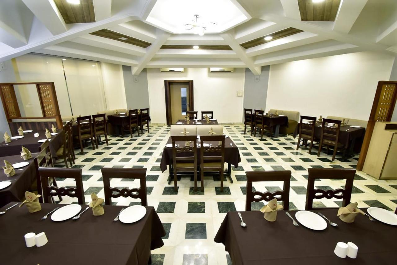 Caves County Resort Malegaon Екстер'єр фото